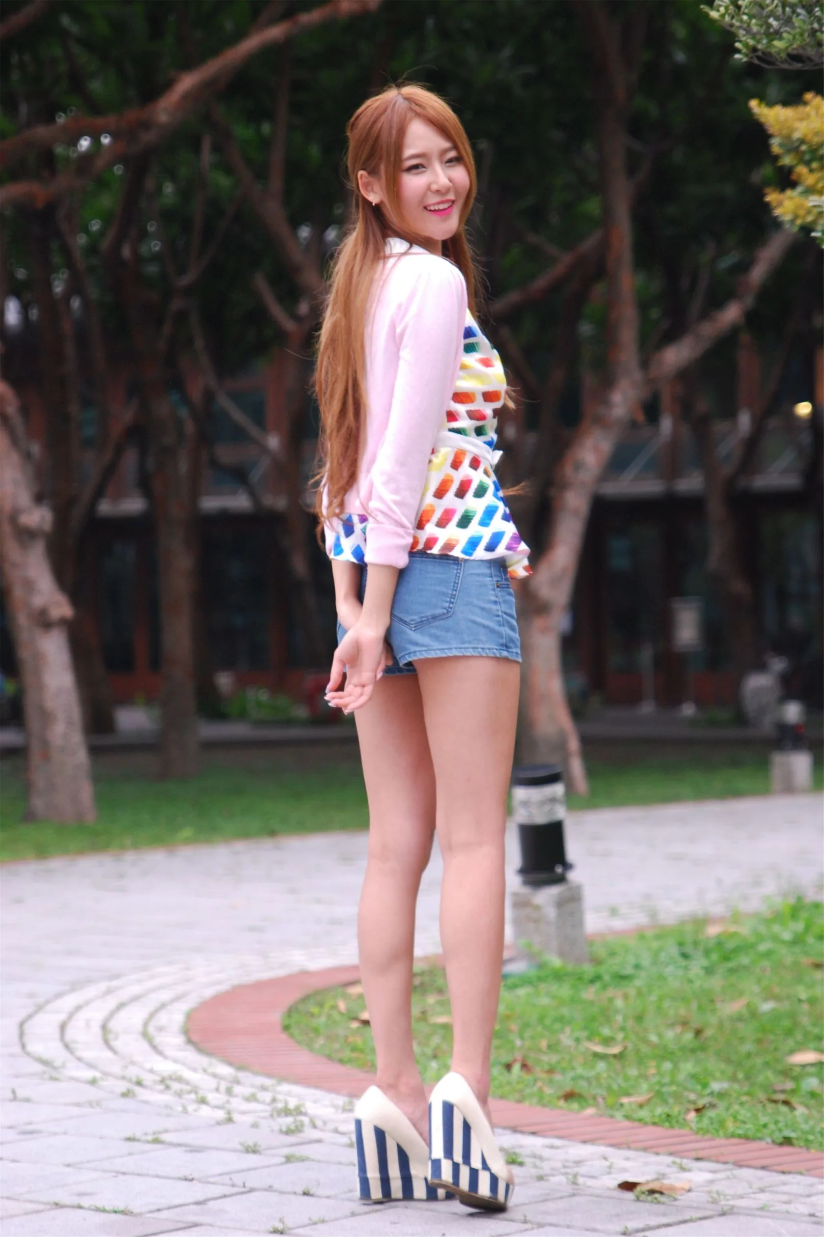 [Phiên bản đặc biệt của Beautyleg] Winnie Xiaoxue/Zhuang Wenni - Bộ ảnh đường phố nhà cổ Lin Antai - 92